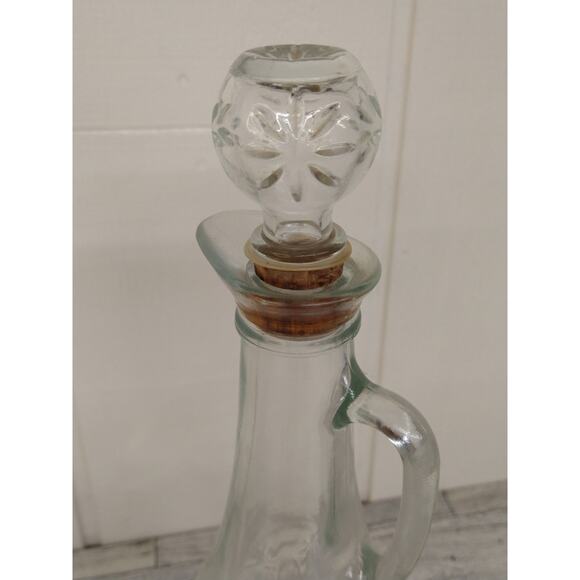 Vintage Decanter with Stopper 12" Tall Clear Cut Glass Retro 70s Star Burst (F8) - Picture 9 of 13